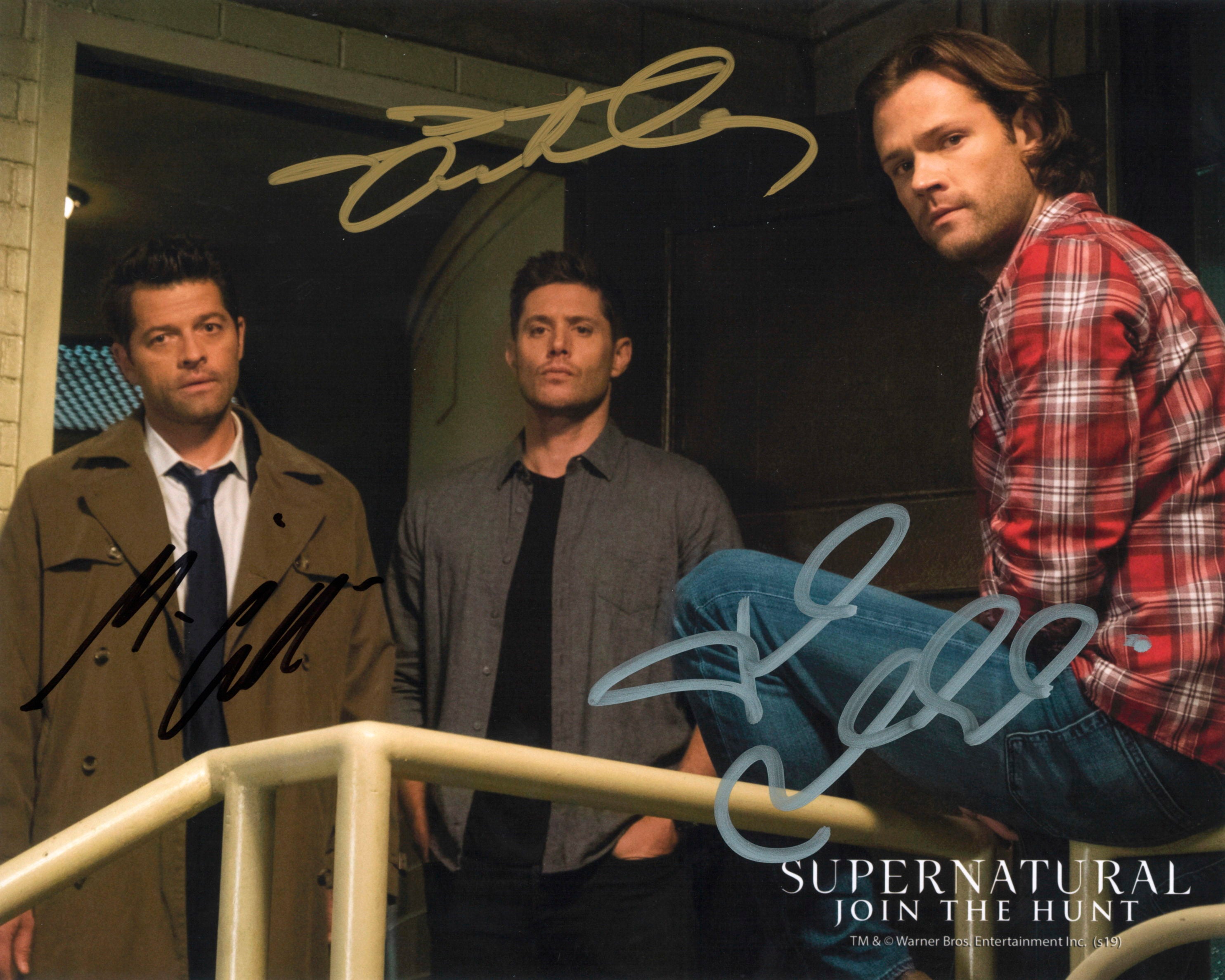 Autographed Photo SN-MISC134 – Creation Entertainment