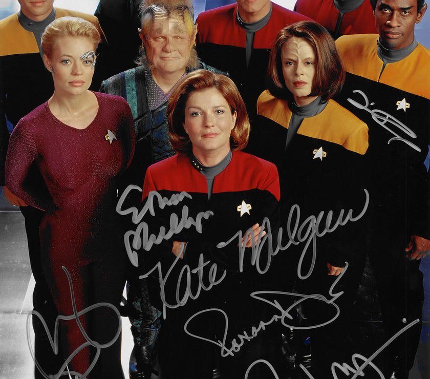 Voyager signed CAST 10x15 Photo (Signed by all cast members) glossy